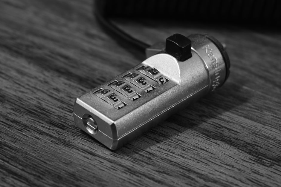 Как не попасть в ловушку: безопасная удалёнка и финансовая защита в 2026‑2027
